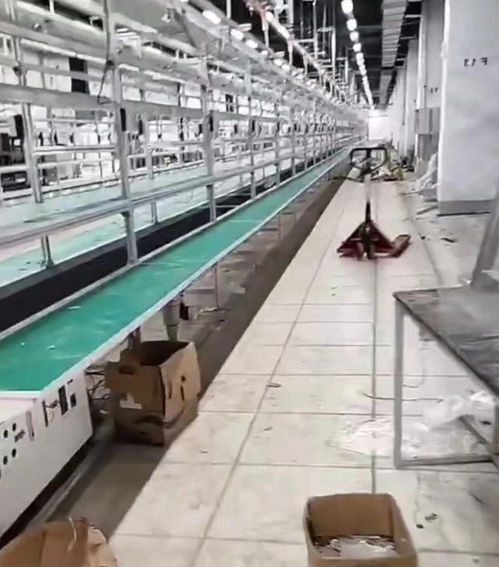 昆山电子厂扔证件后续,为了尊严员工提桶跑路,产线瘫痪