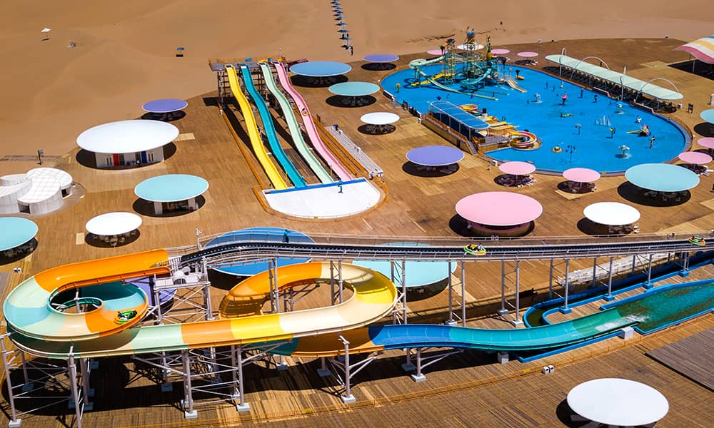 全球唯一建在沙漠上的水上乐园盛大开园