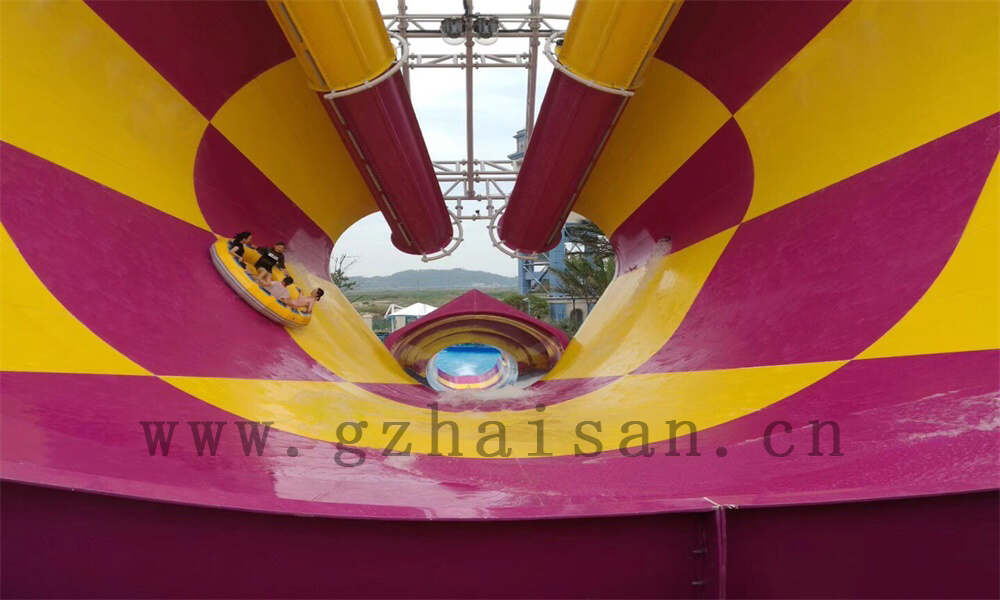 如何进行水上乐园设备的防锈处理？