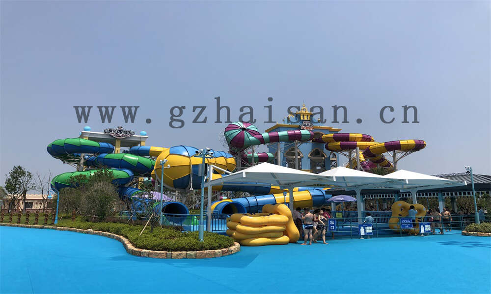 如何进行水上乐园设备的电器箱检查？