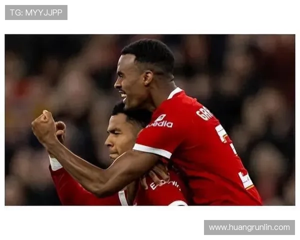 汉堡边路进攻战术稳健，迎来关键胜利表现提升