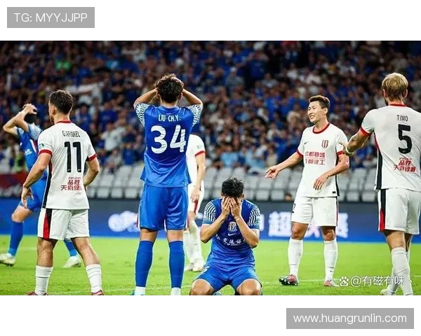 上海申花战术僵化引热议！球队陷入“内外援矛盾”，争冠之路再遇阻